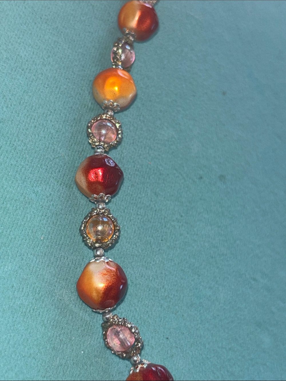 Marbled orange & red glass silver iridescent beaded statement necklace vintage - Picture 6 of 10